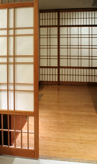 The design of these shoji screens presented the biggest challenge. The plan required a set of 4 shoji to enclose a 'potting shed' (ikebana area) that bordered the living room.
